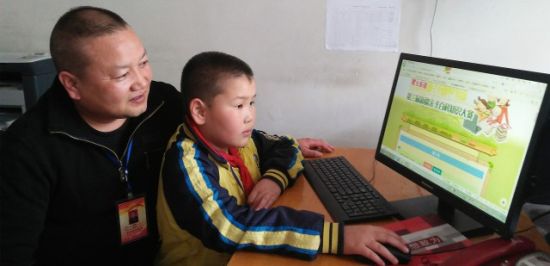 博湖6300多学子挑战第二届新疆亲子百科知识